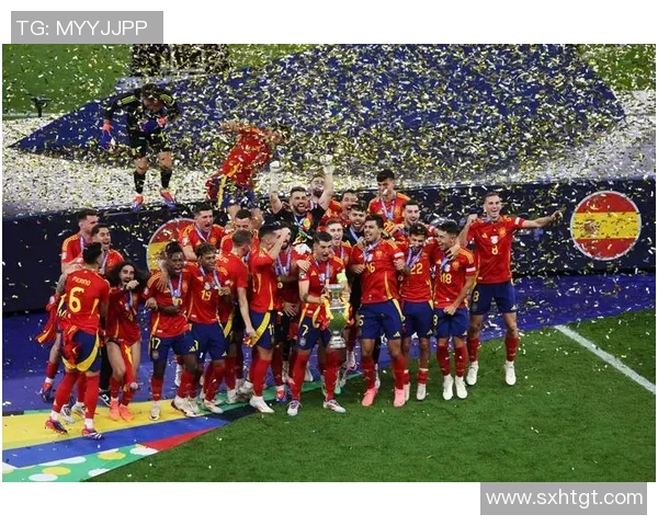 足球明星的崛起与挑战：从绿茵场到全球舞台的奋斗与荣耀