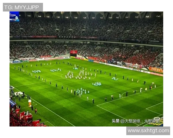 一米五六的足球明星有哪些他们在球场上的表现如何